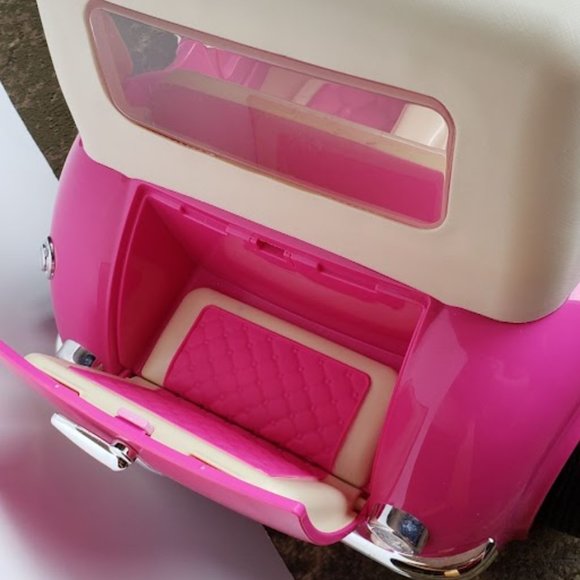 Barbie's Family Barbie Ken with Pink Car Battery Operated - Picture 9 of 16